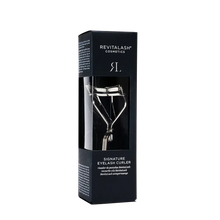 Indlæs billede til gallerivisning Revitalash Signature Eyelash Curler vippebukker gauasha.com