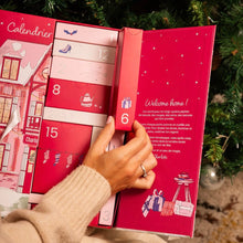 Indlæs billede til gallerivisning Charlotte Bio julekalender – 24 æsker med økologisk makeup & tilbehør gauasha.com