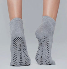 Indlæs billede til gallerivisning Moonchild tå-grib socks ( 36-38 ) gauasha.com