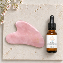 Indlæs billede til gallerivisning Gua Sha kit – Emma rosakvarts med jojobaolie gauasha.com