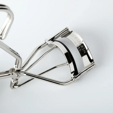 Indlæs billede til gallerivisning Revitalash Signature Eyelash Curler vippebukker gauasha.com
