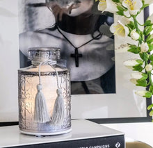 Indlæs billede til gallerivisning Aroma Diffuser - Grey Tassel - gråt glas gauasha.com
