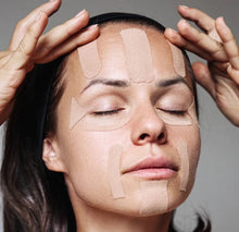 Indlæs billede til gallerivisning Smooth wrinkle tape ( Kinesiotape ) 5 cm - Brun gauasha.com
